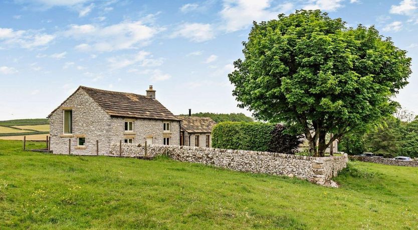 Photo of 3 Bed in Tunstead