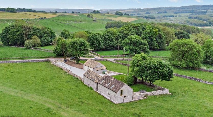 Photo of 3 Bed in Tunstead