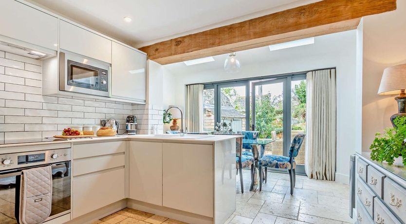 Photo of 2 Bed in Cheltenham