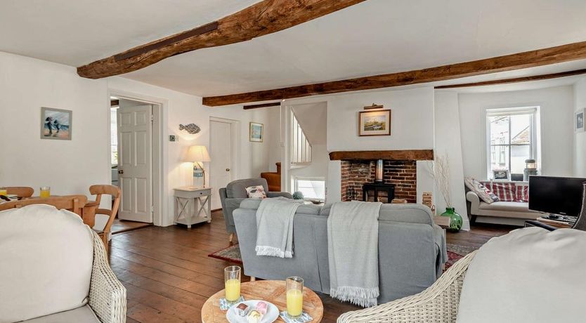 Photo of 2 Bed in Lymington