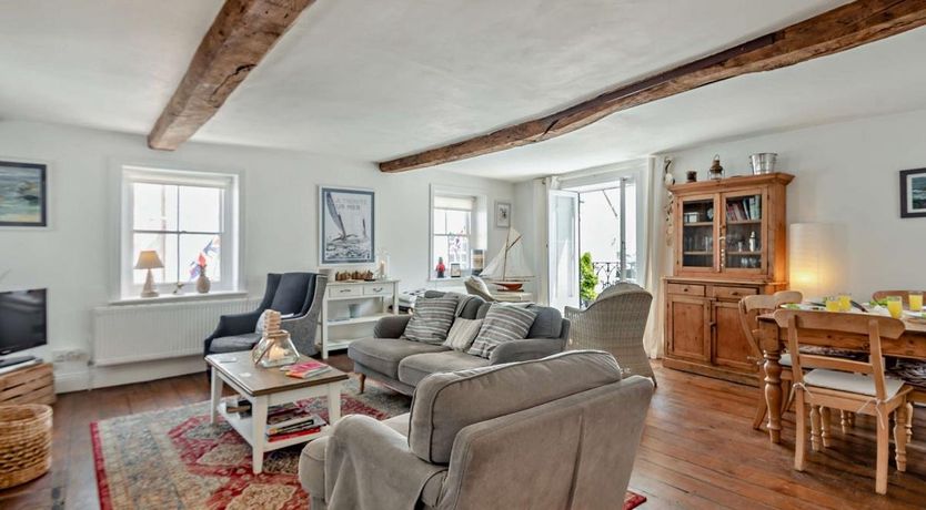 Photo of 2 Bed in Lymington