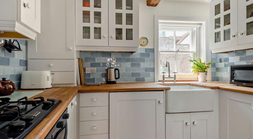 Photo of 2 Bed in Lymington