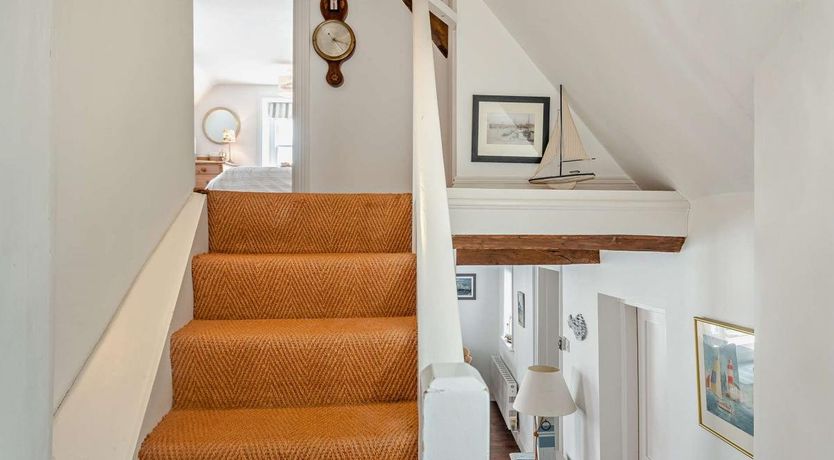 Photo of 2 Bed in Lymington