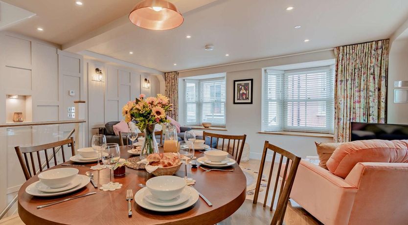 Photo of 3 Bed in Tenby