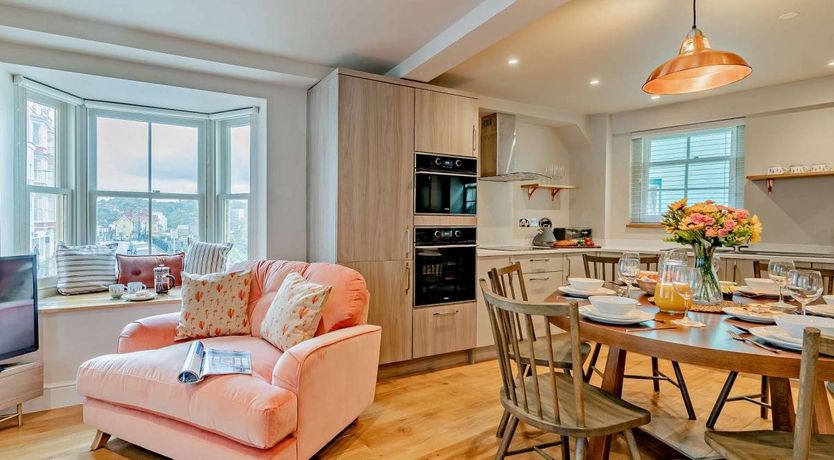 Photo of 3 Bed in Tenby