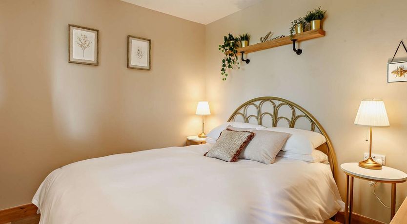 Photo of 2 Bed in Wells