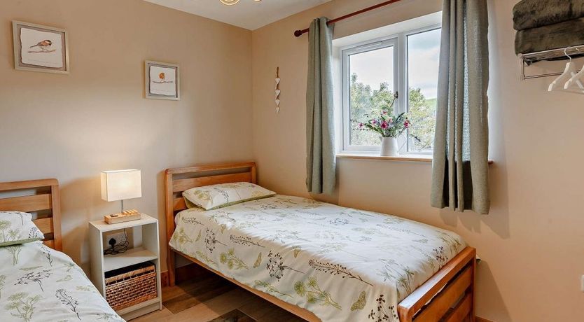 Photo of 2 Bed in Masbury