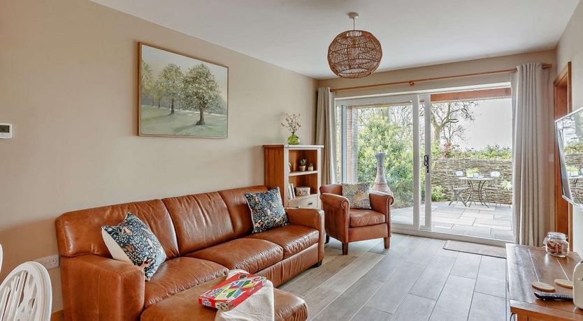 Photo of 2 Bed in Masbury