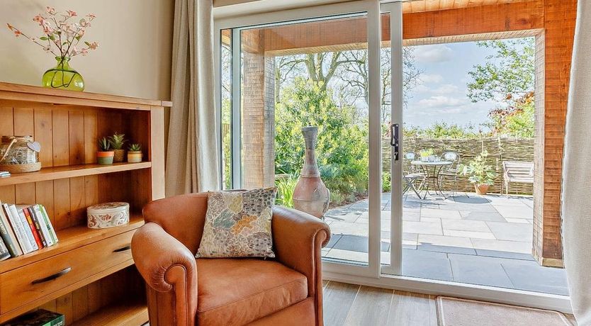 Photo of 2 Bed in Masbury