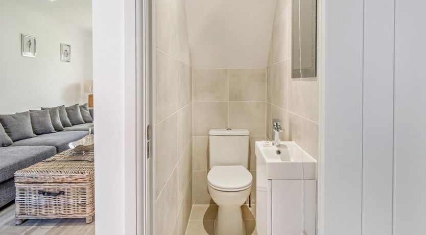 Photo of 3 Bed in Shanklin