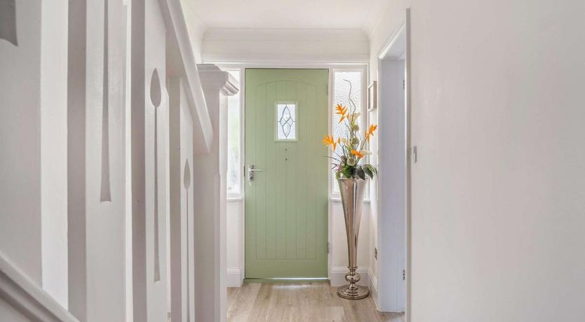 Photo of 3 Bed in Shanklin