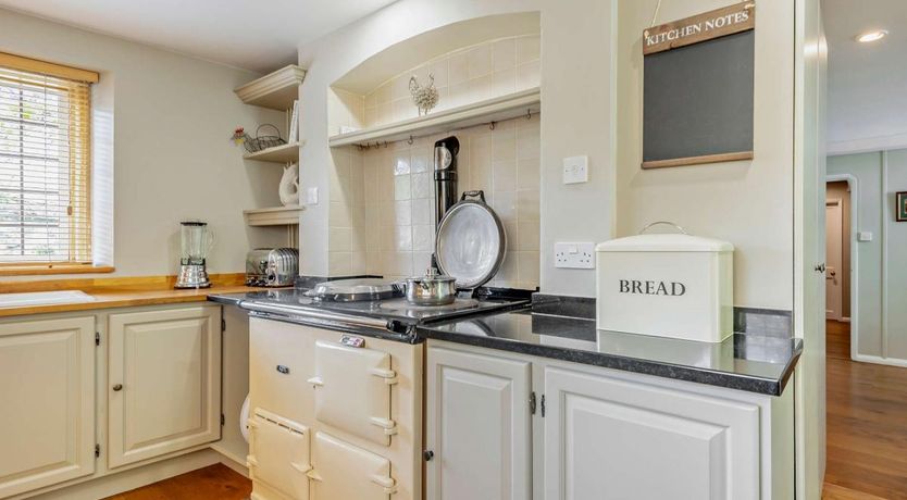 Photo of 3 Bed in Beaminster