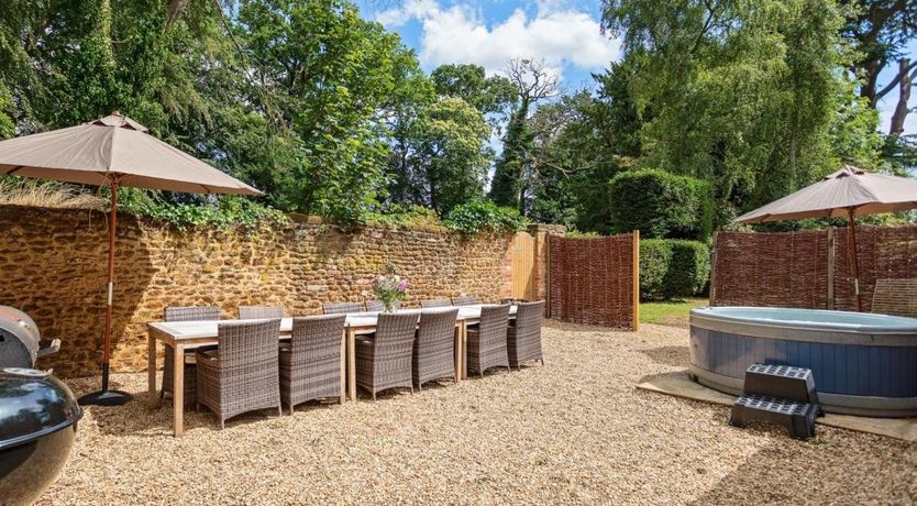 Photo of 4 Bed in Ingoldisthorpe