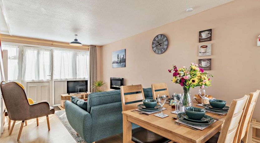 Photo of 2 Bed in Freshwater East