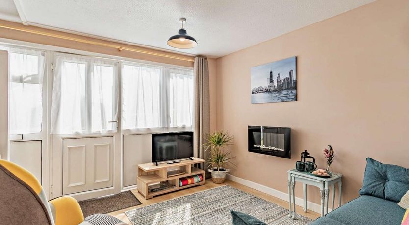 Photo of 2 Bed in Freshwater East