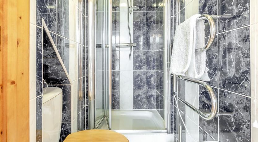 Photo of 3 Bed in Capel Seion