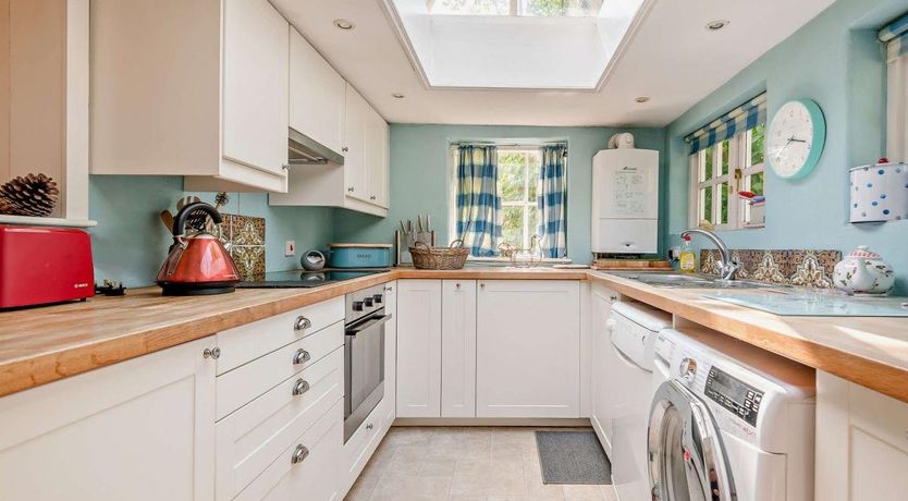 Photo of 2 Bed in Beaulieu