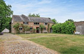 Photo of cottage-in-mid-wales-88