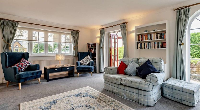 Photo of 2 Bed in South Petherton