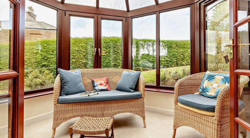 Photo of 2 Bed in South Petherton