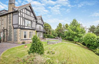 in Llanbedr (92043) Holiday Cottage