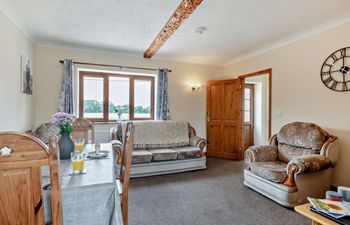 2 Bed in Dereham Holiday Cottage