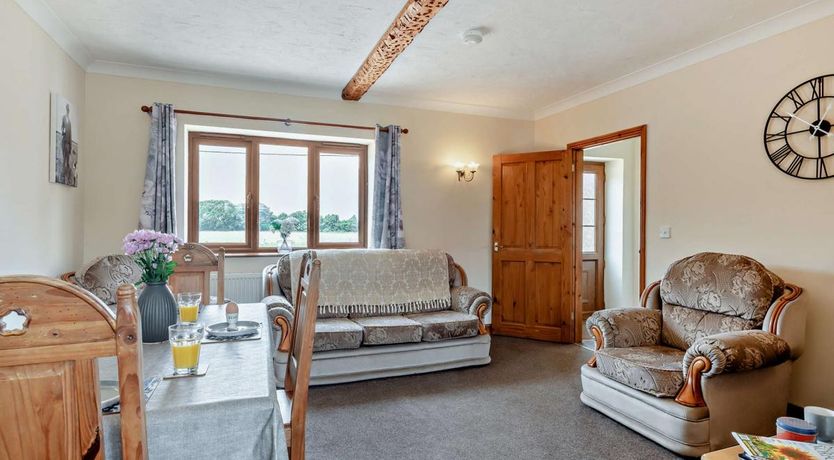 Photo of 2 Bed in Horningtoft