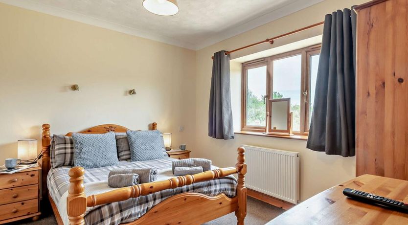 Photo of 2 Bed in Horningtoft