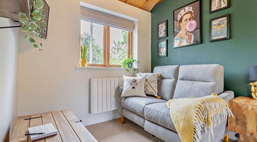 Photo of 1 Bed in Pershore