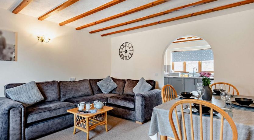 Photo of 2 Bed in Horningtoft