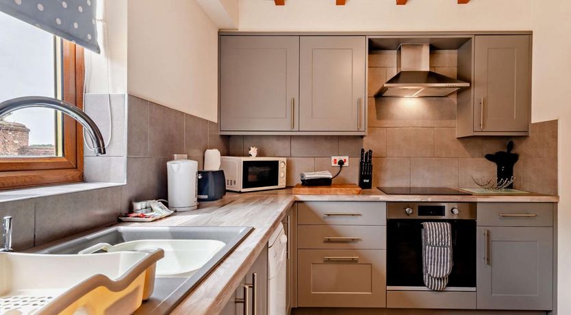 Photo of 2 Bed in Horningtoft