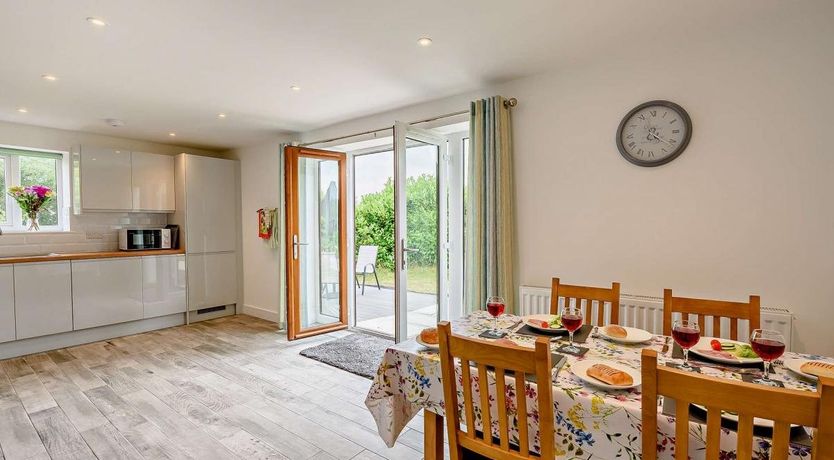 Photo of 2 Bed in High Bickington