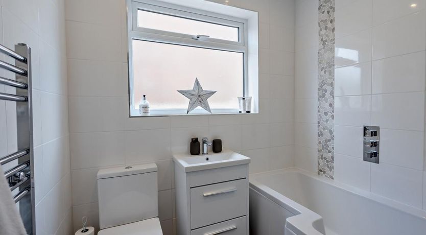 Photo of 2 Bed in Knott End-on-Sea