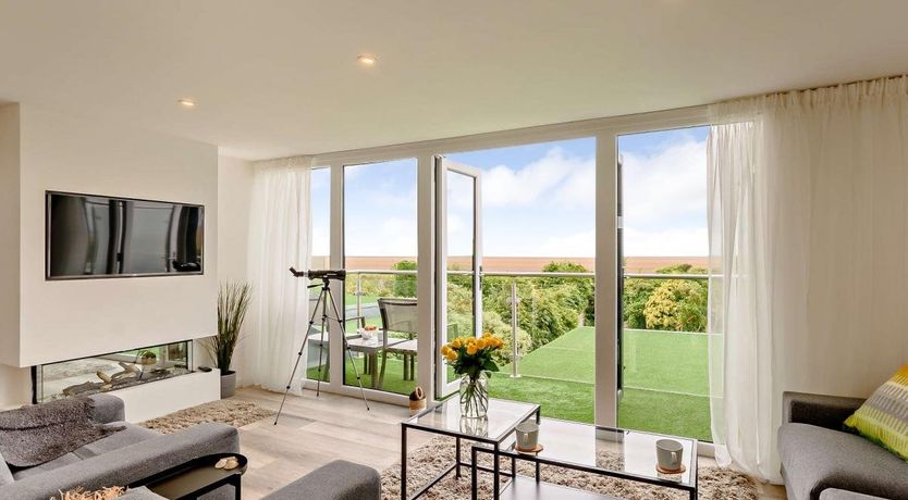 Photo of 2 Bed in Knott End-on-Sea