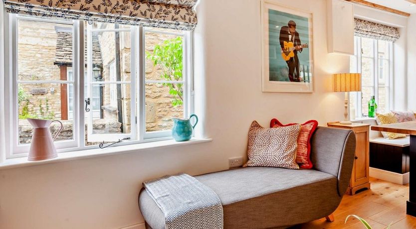 Photo of 1 Bed in Cirencester