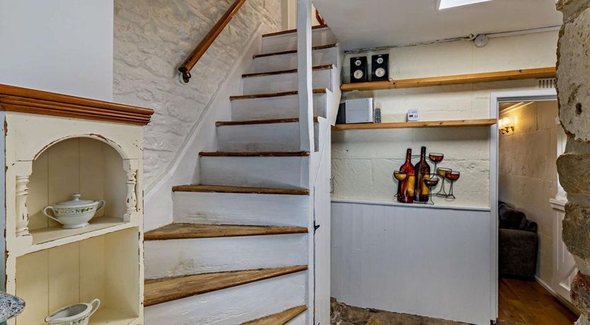 Photo of 3 Bed in Montacute