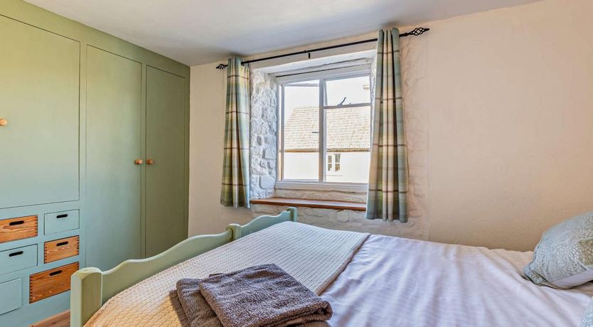 Photo of 3 Bed in Montacute