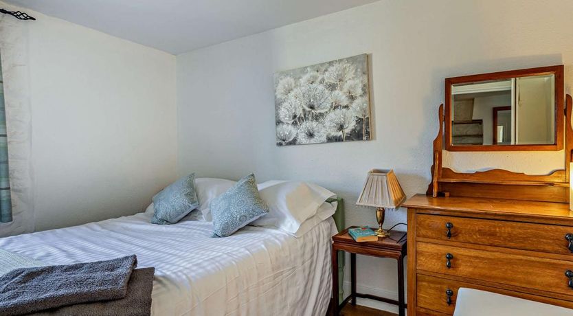 Photo of 3 Bed in Montacute