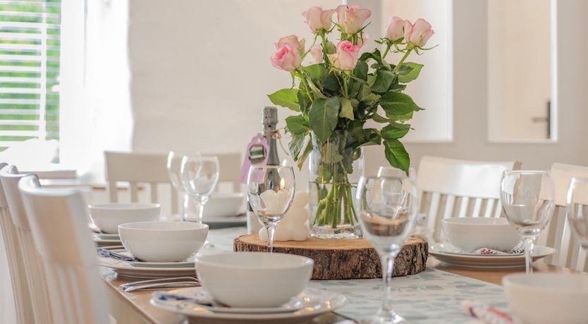 Photo of 5 Bed in Mortehoe