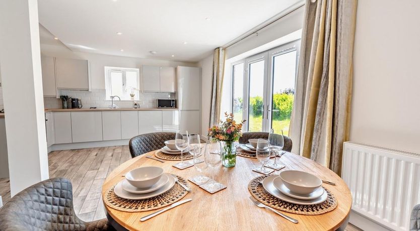 Photo of 2 Bed in High Bickington