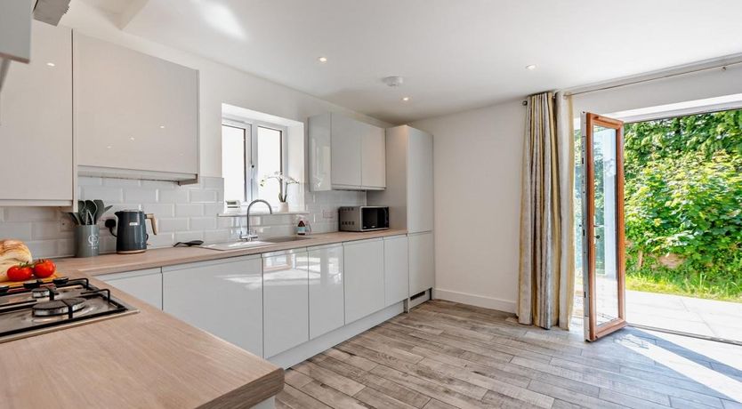 Photo of 2 Bed in High Bickington