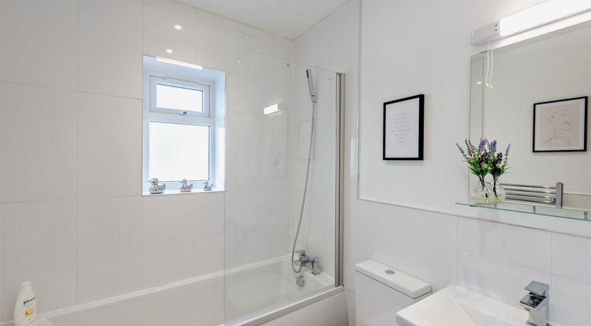 Photo of 2 Bed in High Bickington