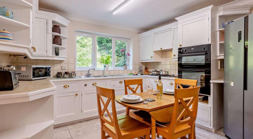 Photo of in Lymington  (92403)