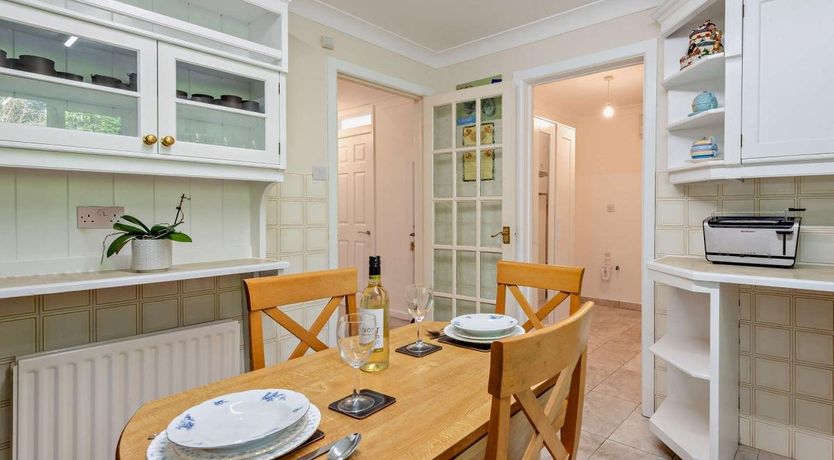 Photo of 1 Bed in Pilley