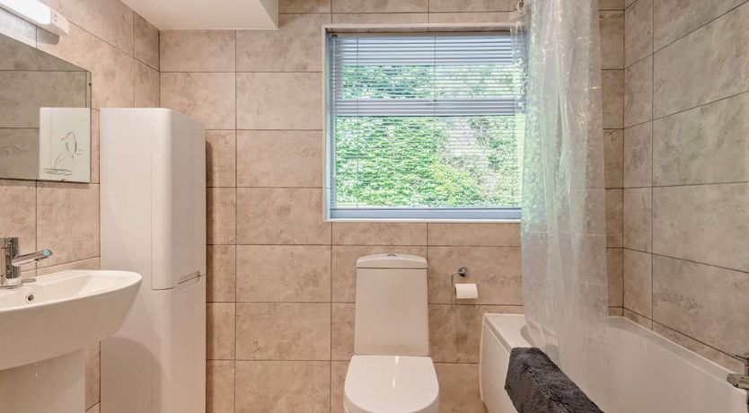 Photo of 1 Bed in Pilley