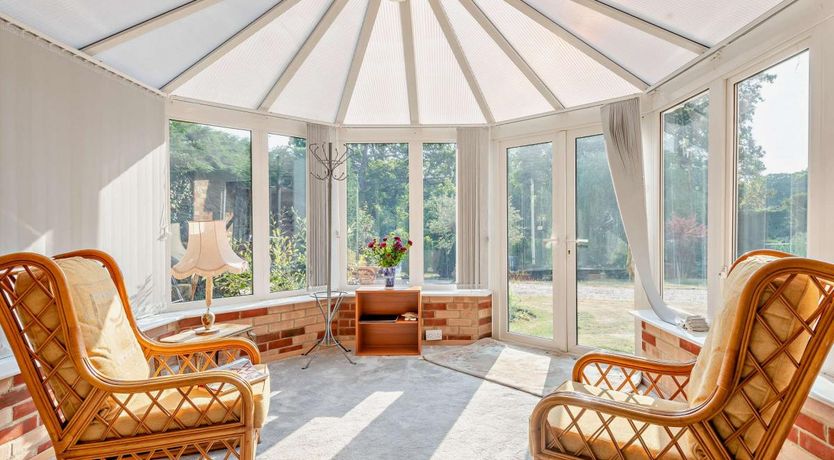 Photo of 1 Bed in Pilley