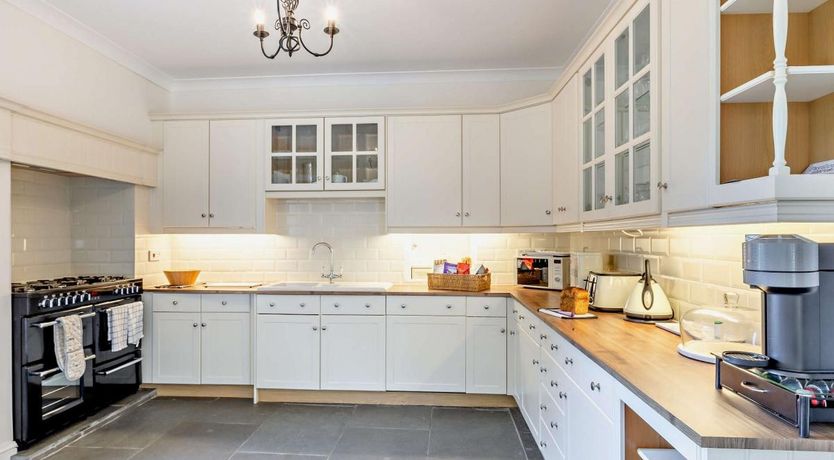 Photo of 5 Bed in Parracombe