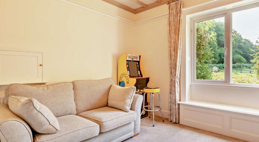 Photo of 5 Bed in Parracombe