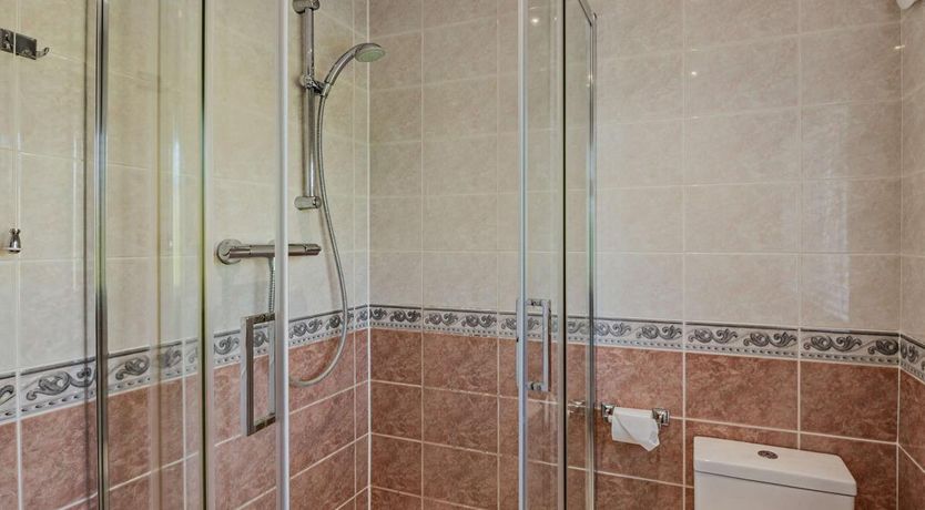 Photo of 2 Bed in Leathley