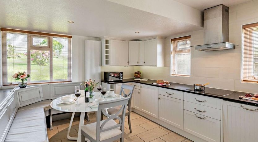 Photo of 2 Bed in Leathley